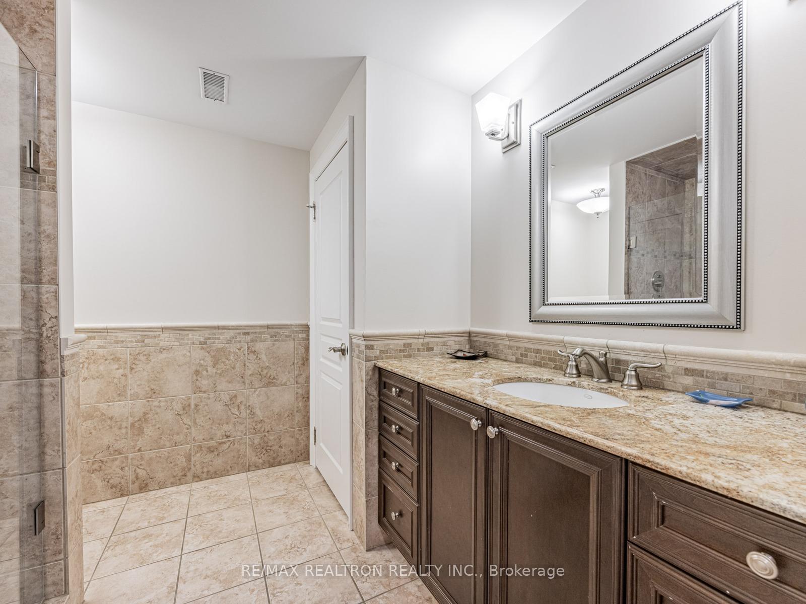 Photo 31 of 130 Cooks Mill Crescent, Vaughan, Patterson — HOMEH
