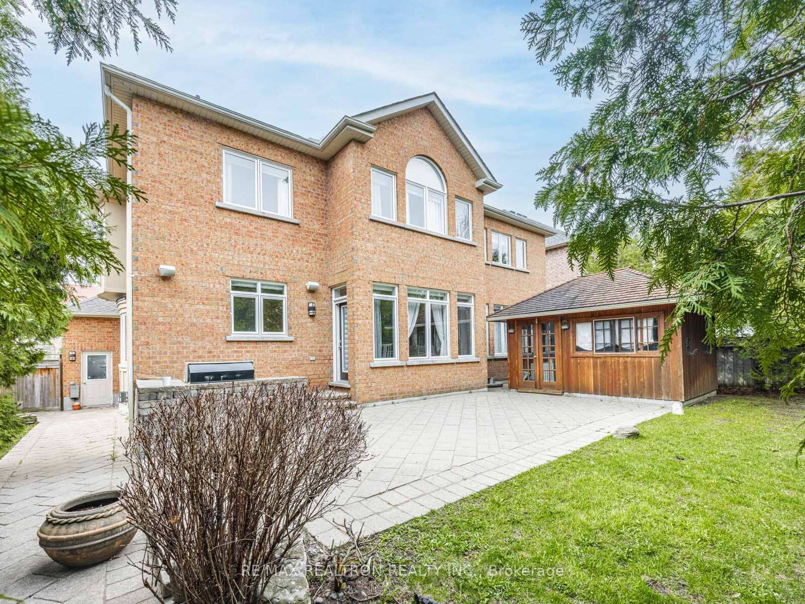 Photo 36 of 130 Cooks Mill Crescent, Vaughan, Patterson — HOMEH