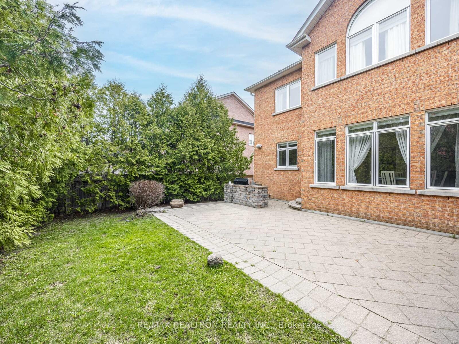 Photo 37 of 130 Cooks Mill Crescent, Vaughan, Patterson — HOMEH