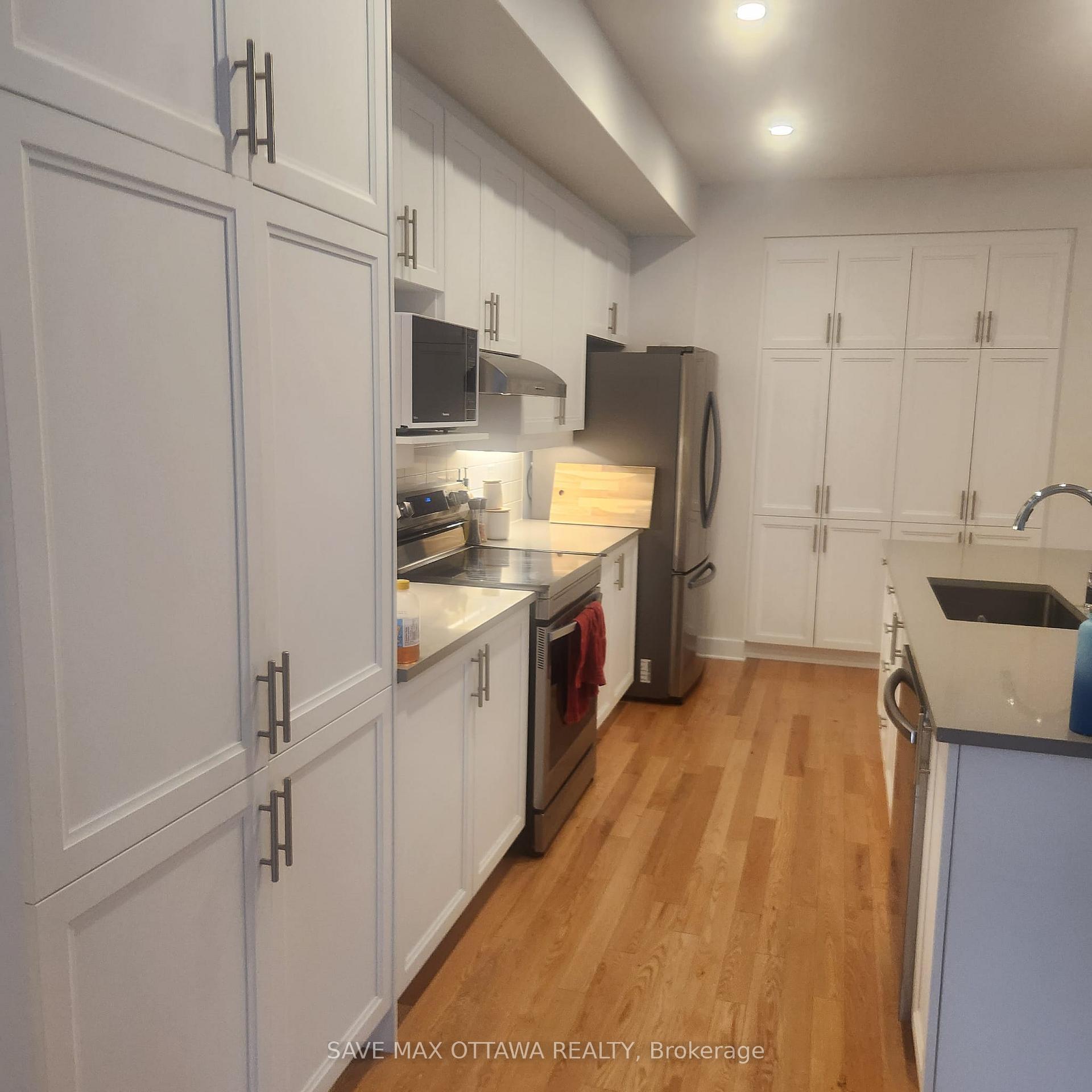 Photo 3 of 829 Brian Good Avenue, Ottawa, Riverside South/Gloucester Glen — HOMEH