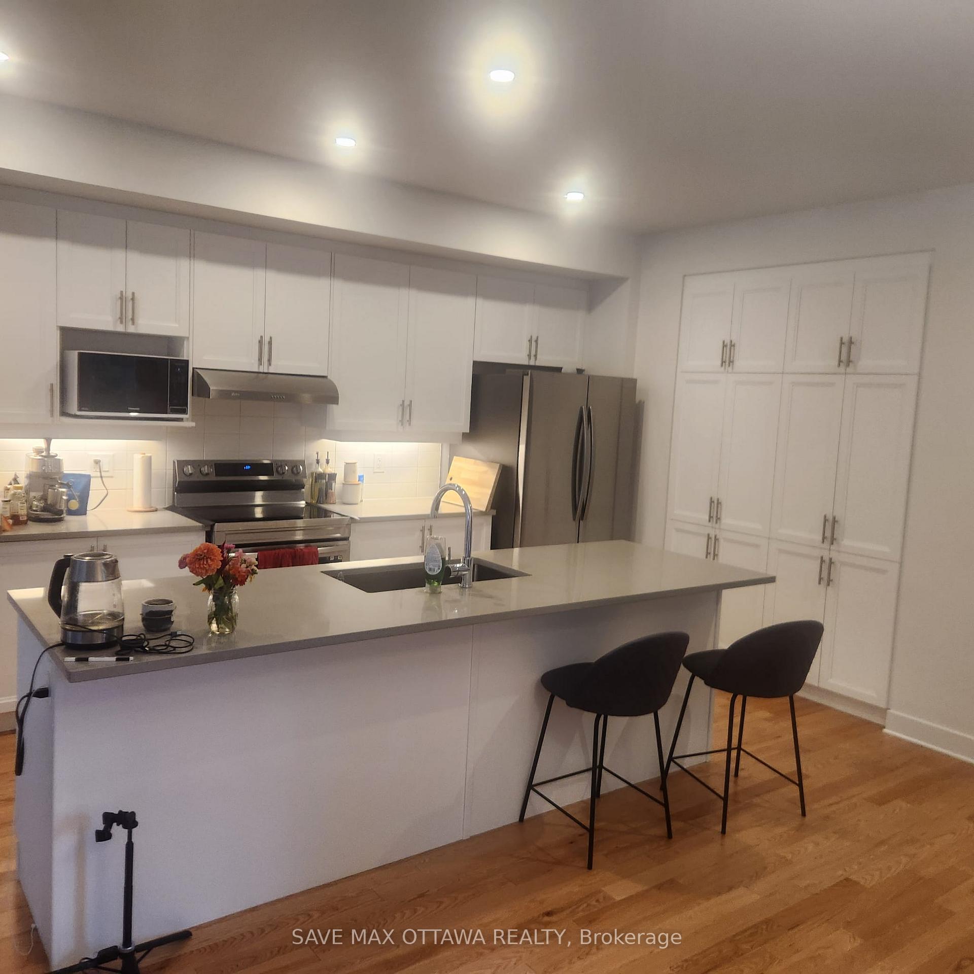 Photo 4 of 829 Brian Good Avenue, Ottawa, Riverside South/Gloucester Glen — HOMEH