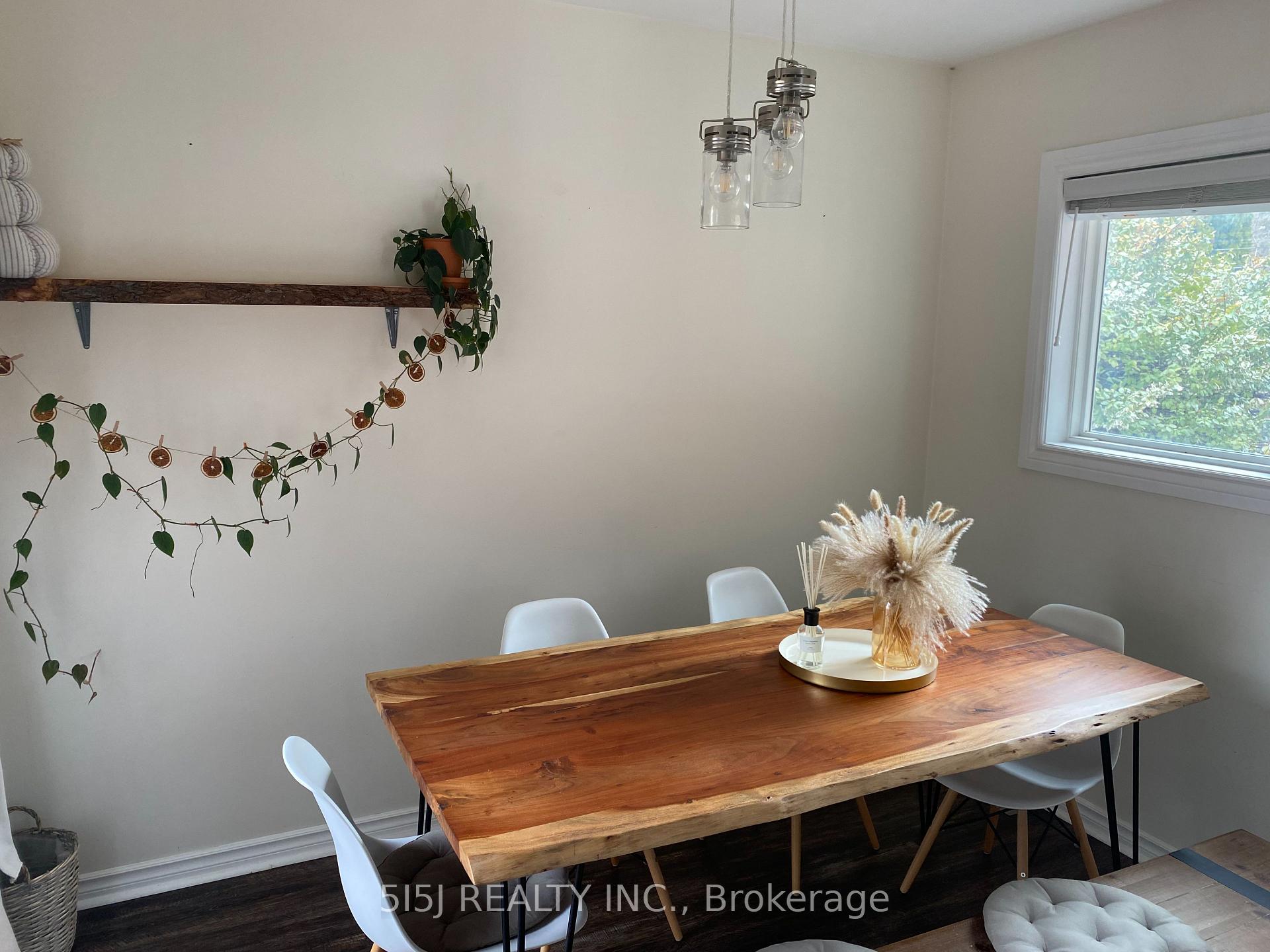 Photo 2 of 251 Lupin Drive, Whitby, Downtown Whitby — HOMEH