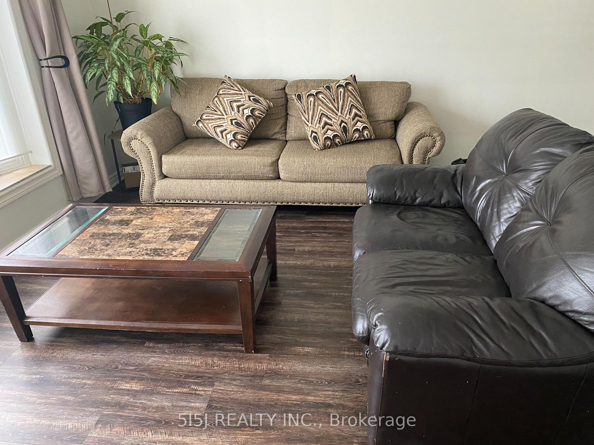 Photo 8 of 251 Lupin Drive, Whitby, Downtown Whitby — HOMEH