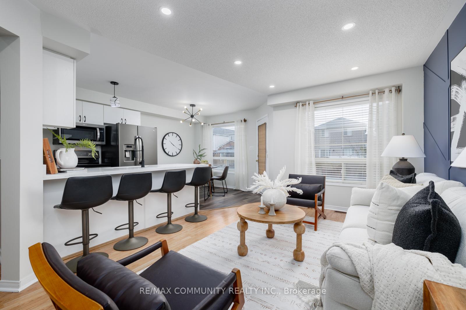 Photo 9 of 23 Beadle Drive, Ajax, South East — HOMEH