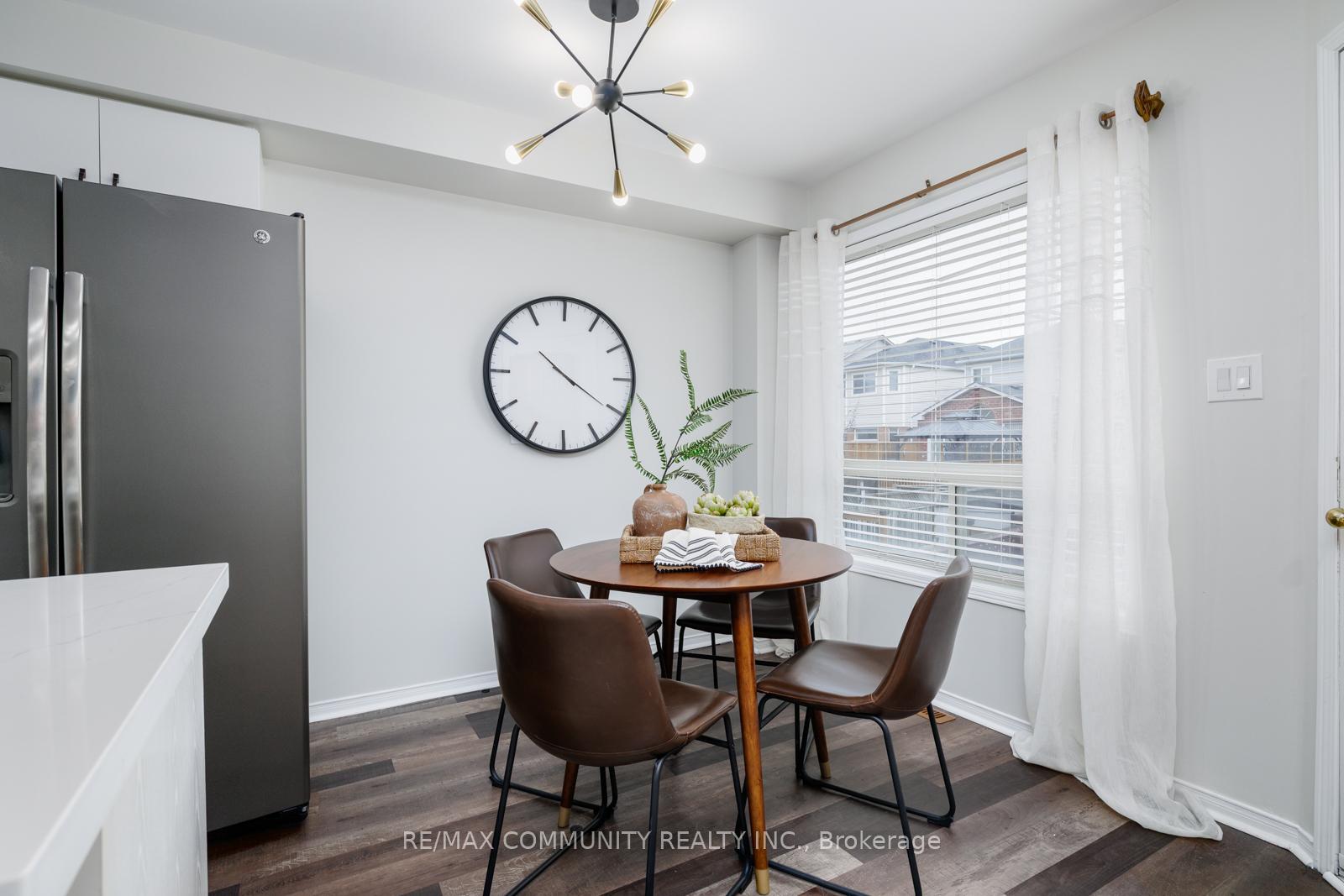 Photo 8 of 23 Beadle Drive, Ajax, South East — HOMEH