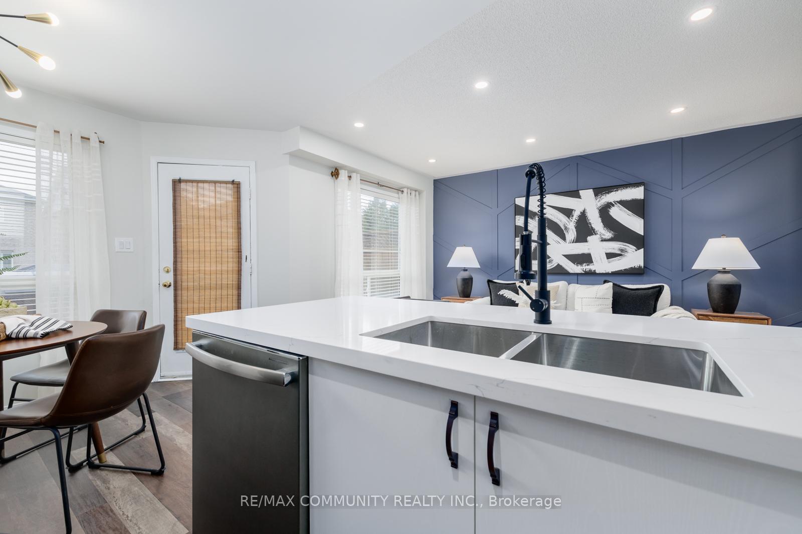 Photo 16 of 23 Beadle Drive, Ajax, South East — HOMEH