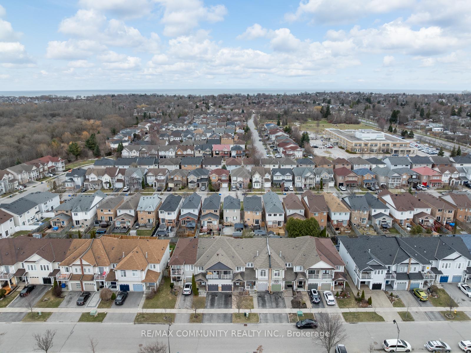 Photo 34 of 23 Beadle Drive, Ajax, South East — HOMEH