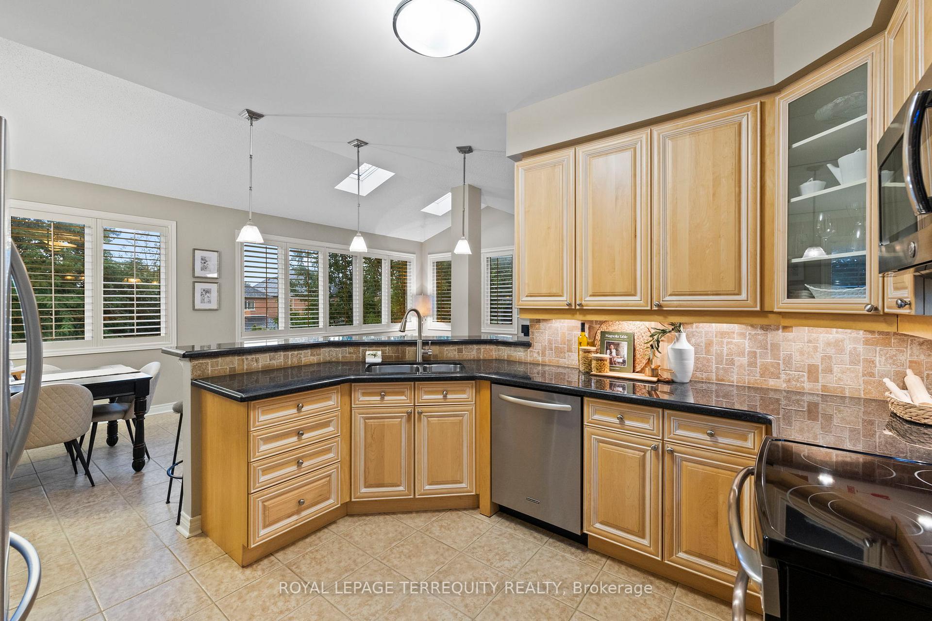 Photo 18 of 55 Splendor Drive, Whitby, Williamsburg — HOMEH