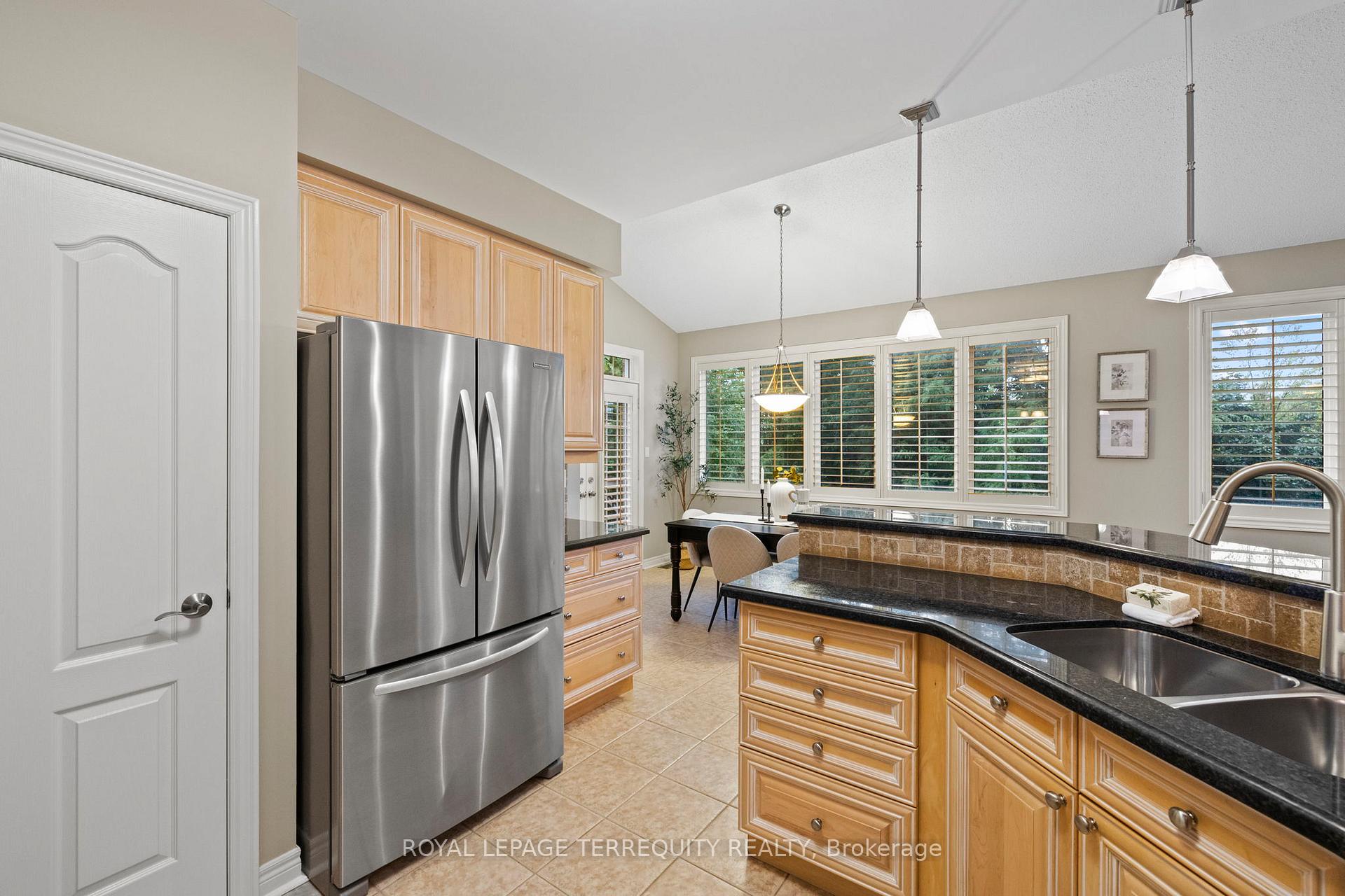 Photo 19 of 55 Splendor Drive, Whitby, Williamsburg — HOMEH