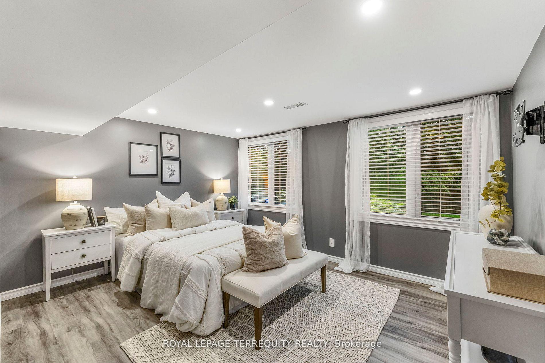 Photo 39 of 55 Splendor Drive, Whitby, Williamsburg — HOMEH