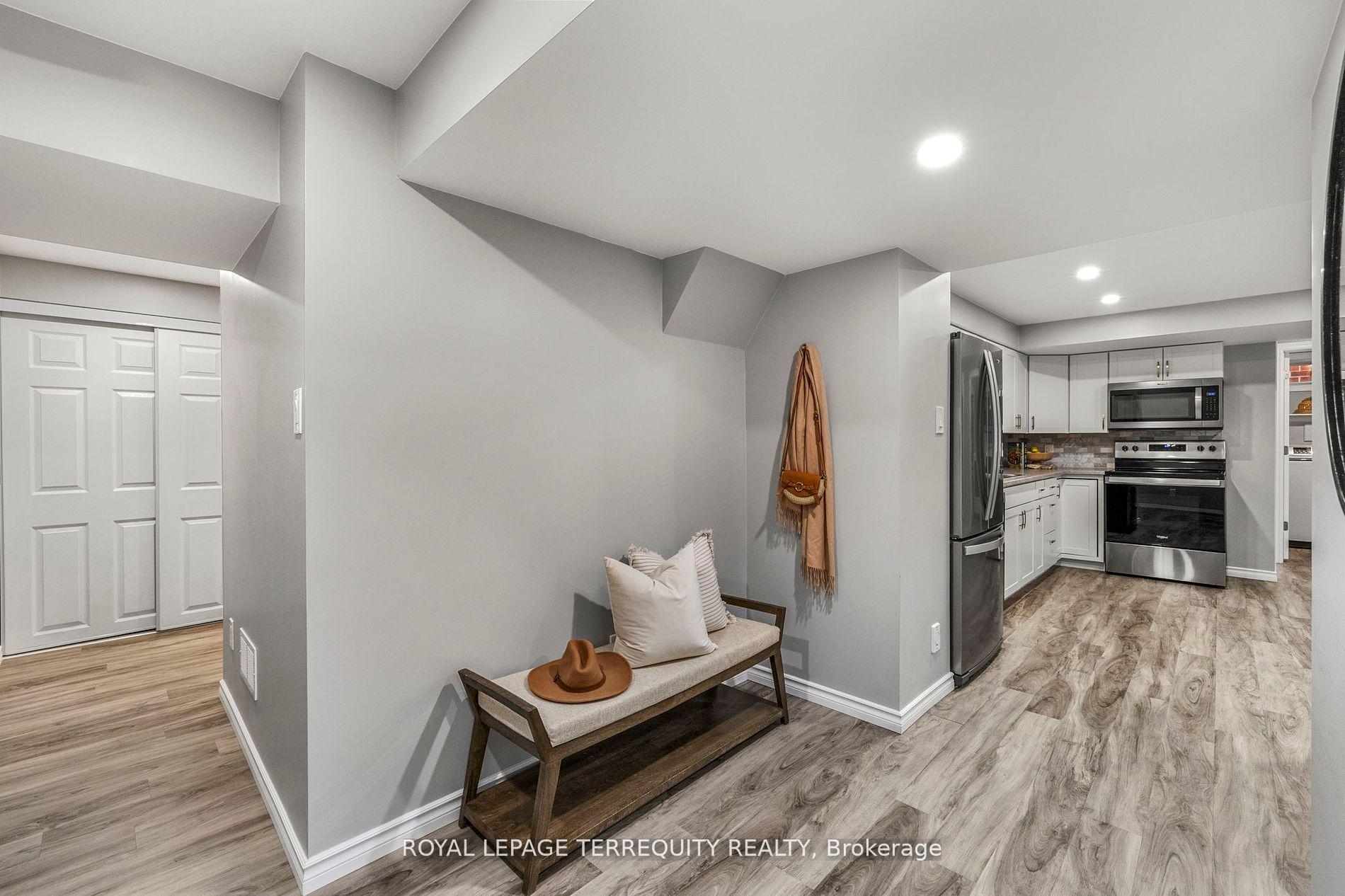 Photo 40 of 55 Splendor Drive, Whitby, Williamsburg — HOMEH