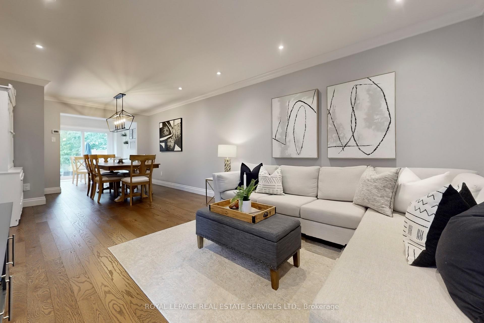 Photo 7 of 28 Rejane Crescent, Vaughan, Crestwood-Springfarm-Yorkhill — HOMEH