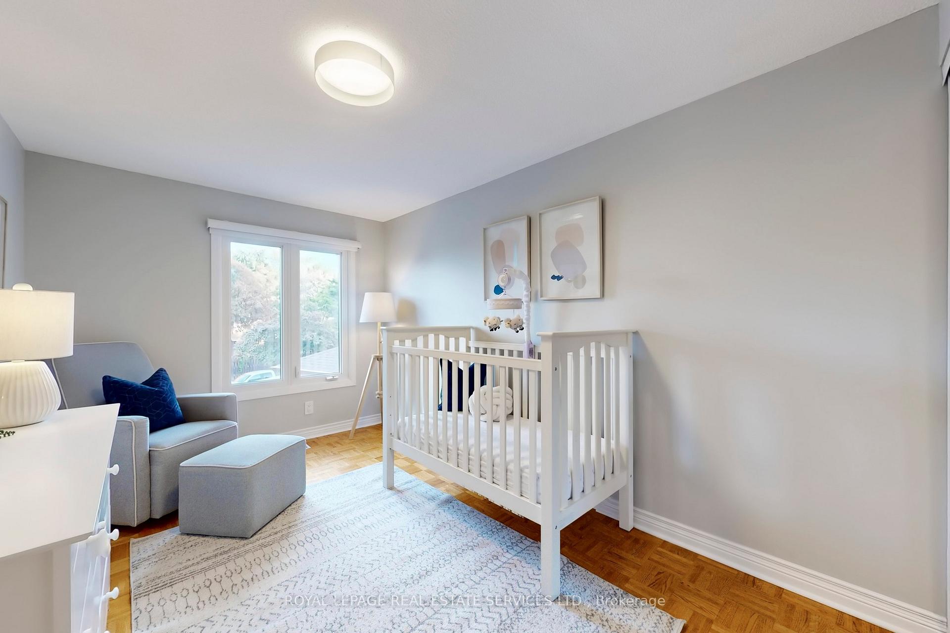 Photo 22 of 28 Rejane Crescent, Vaughan, Crestwood-Springfarm-Yorkhill — HOMEH