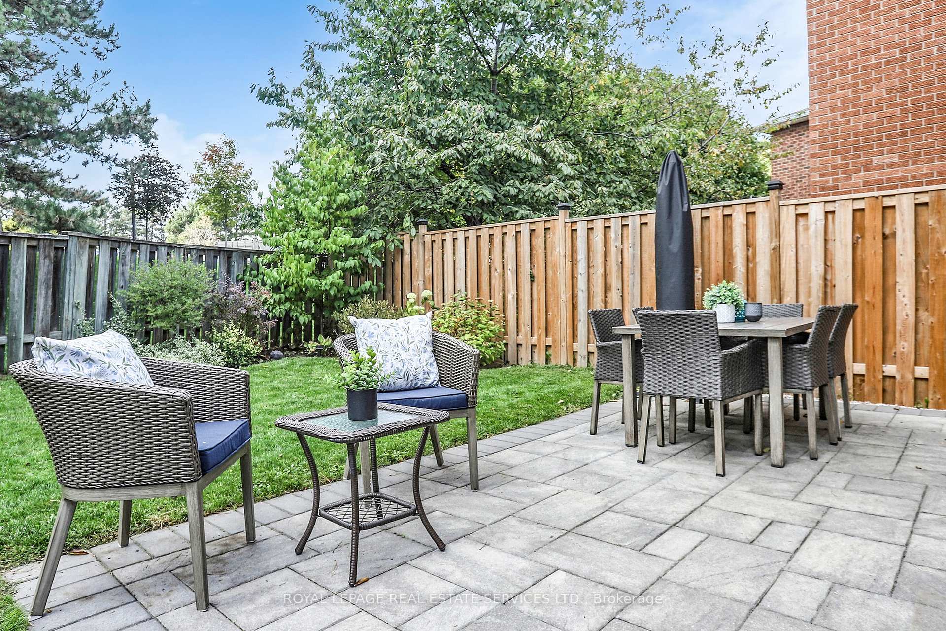 Photo 33 of 28 Rejane Crescent, Vaughan, Crestwood-Springfarm-Yorkhill — HOMEH
