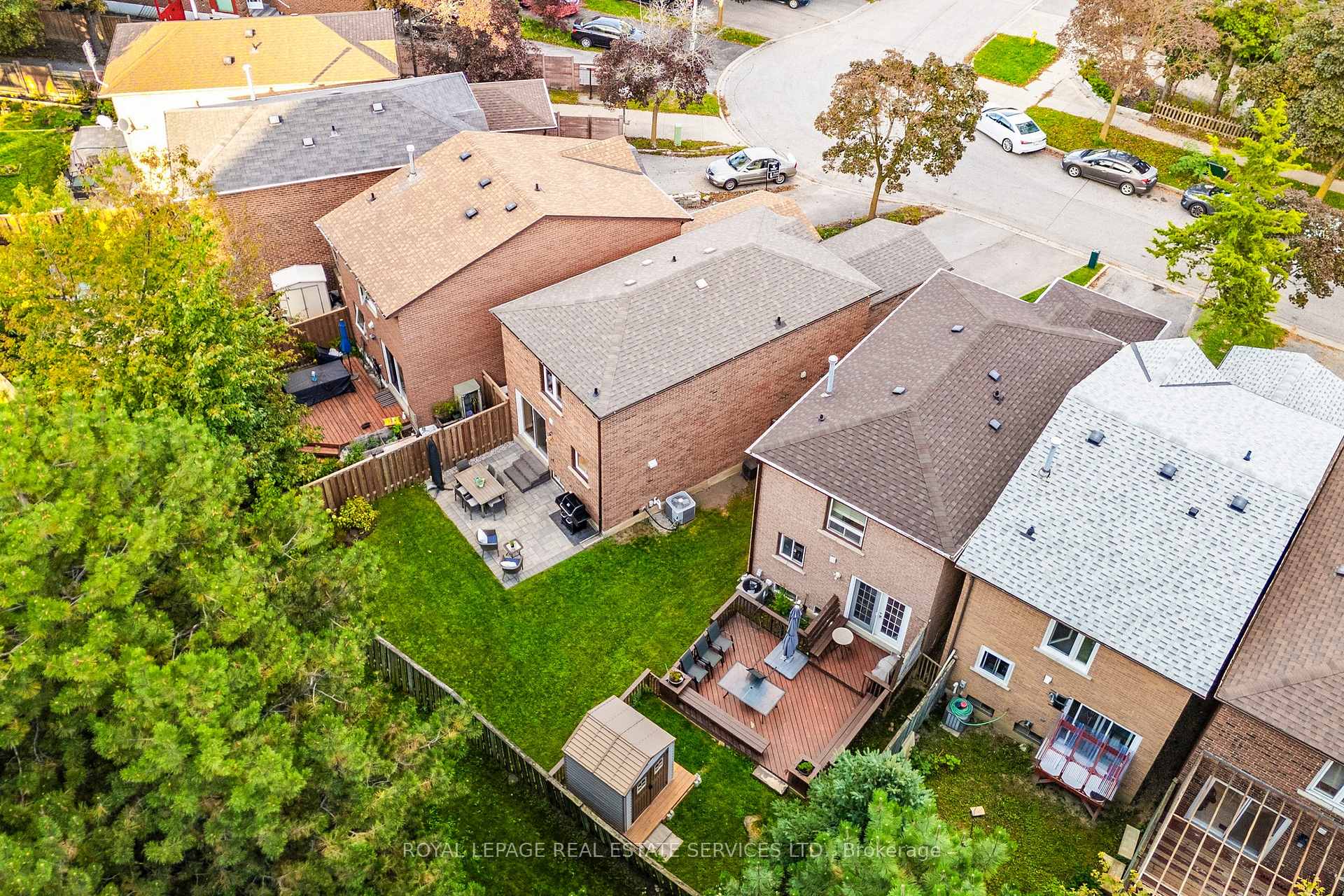 Photo 37 of 28 Rejane Crescent, Vaughan, Crestwood-Springfarm-Yorkhill — HOMEH