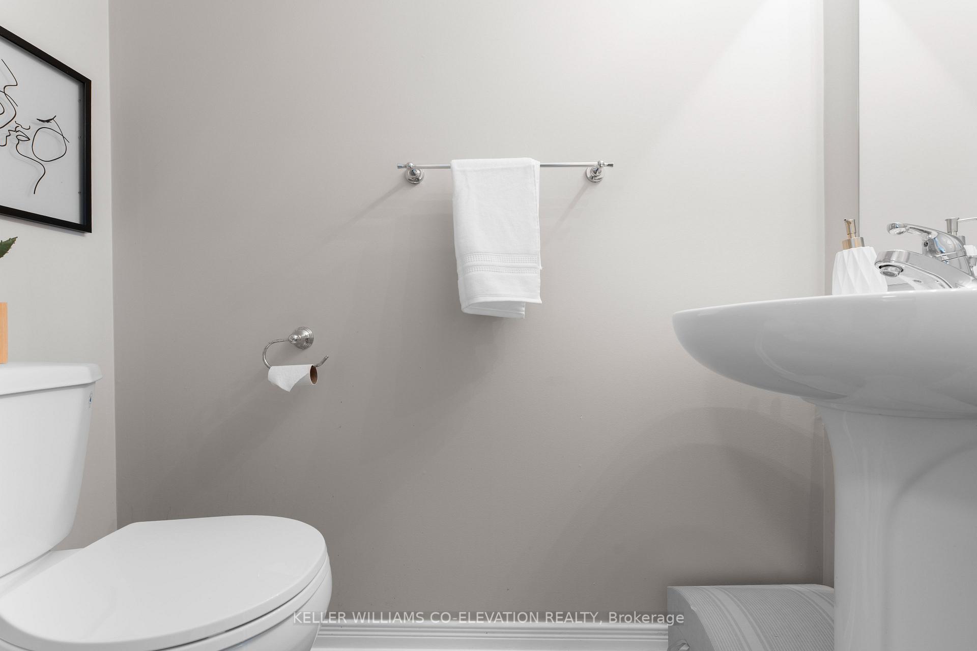 Photo 6 of 18 Atlantis Drive, Whitby, Blue Grass Meadows — HOMEH