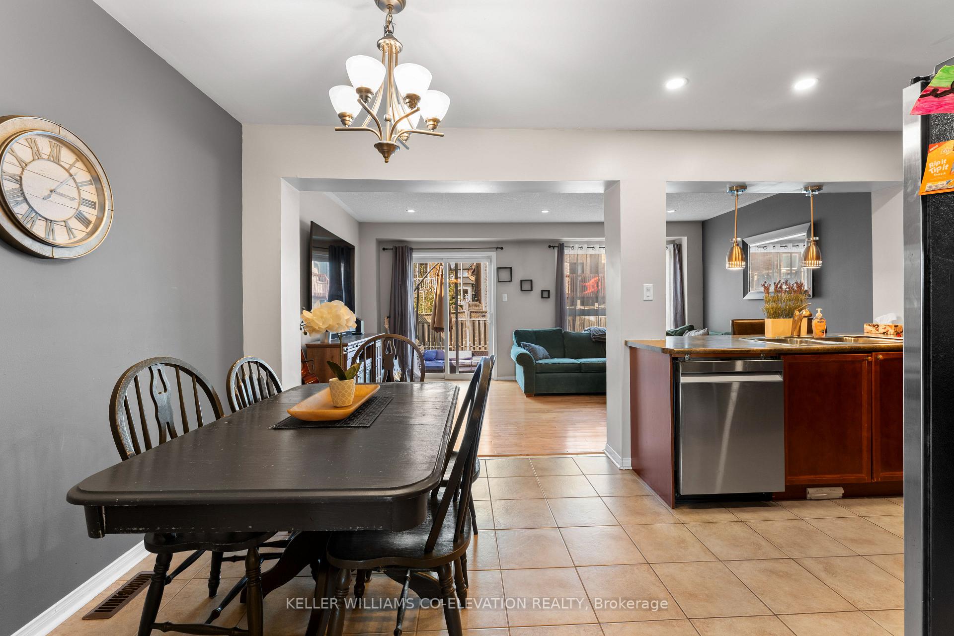 Photo 7 of 18 Atlantis Drive, Whitby, Blue Grass Meadows — HOMEH