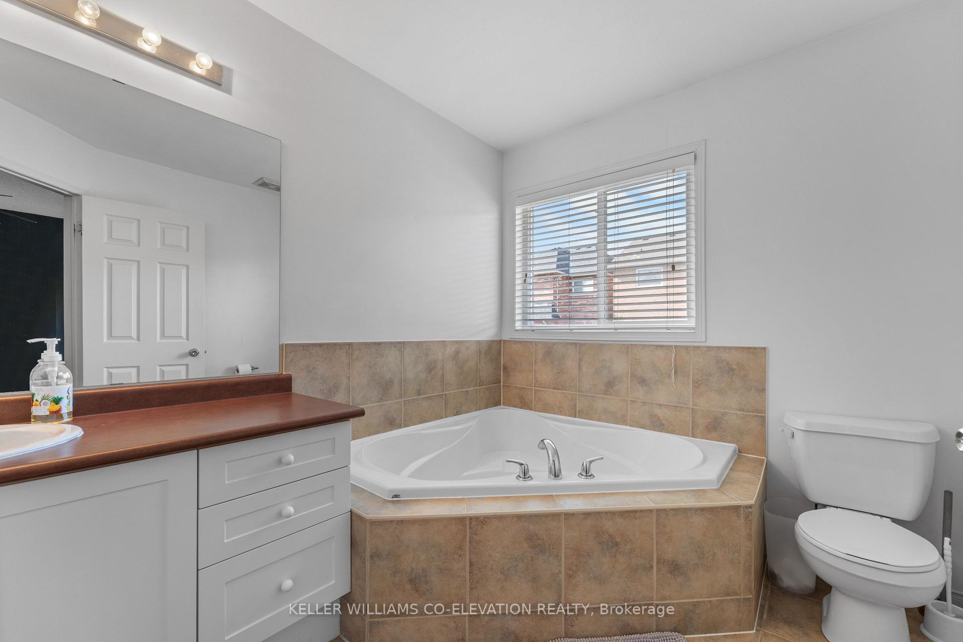 Photo 19 of 18 Atlantis Drive, Whitby, Blue Grass Meadows — HOMEH