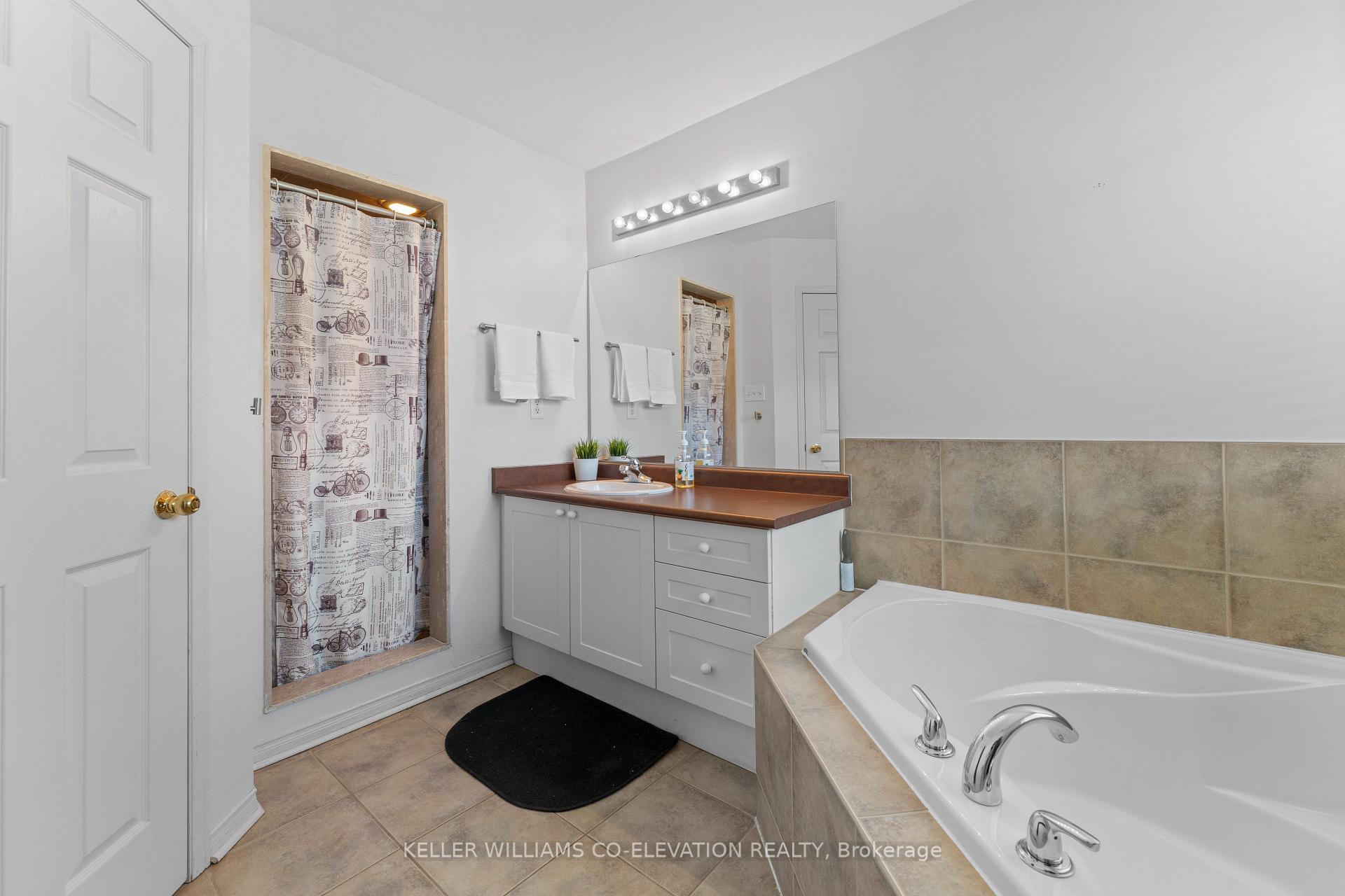 Photo 20 of 18 Atlantis Drive, Whitby, Blue Grass Meadows — HOMEH