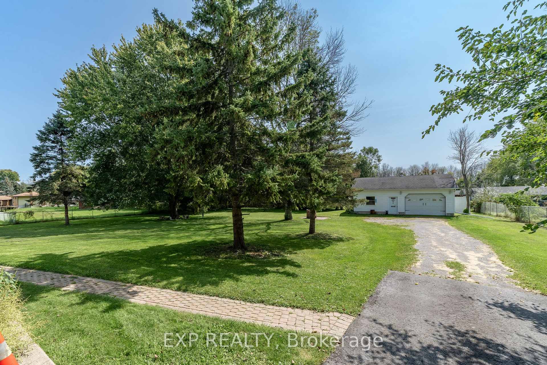 Photo 5 of 794 Old 2 Highway, Quinte West, Sidney Ward — HOMEH