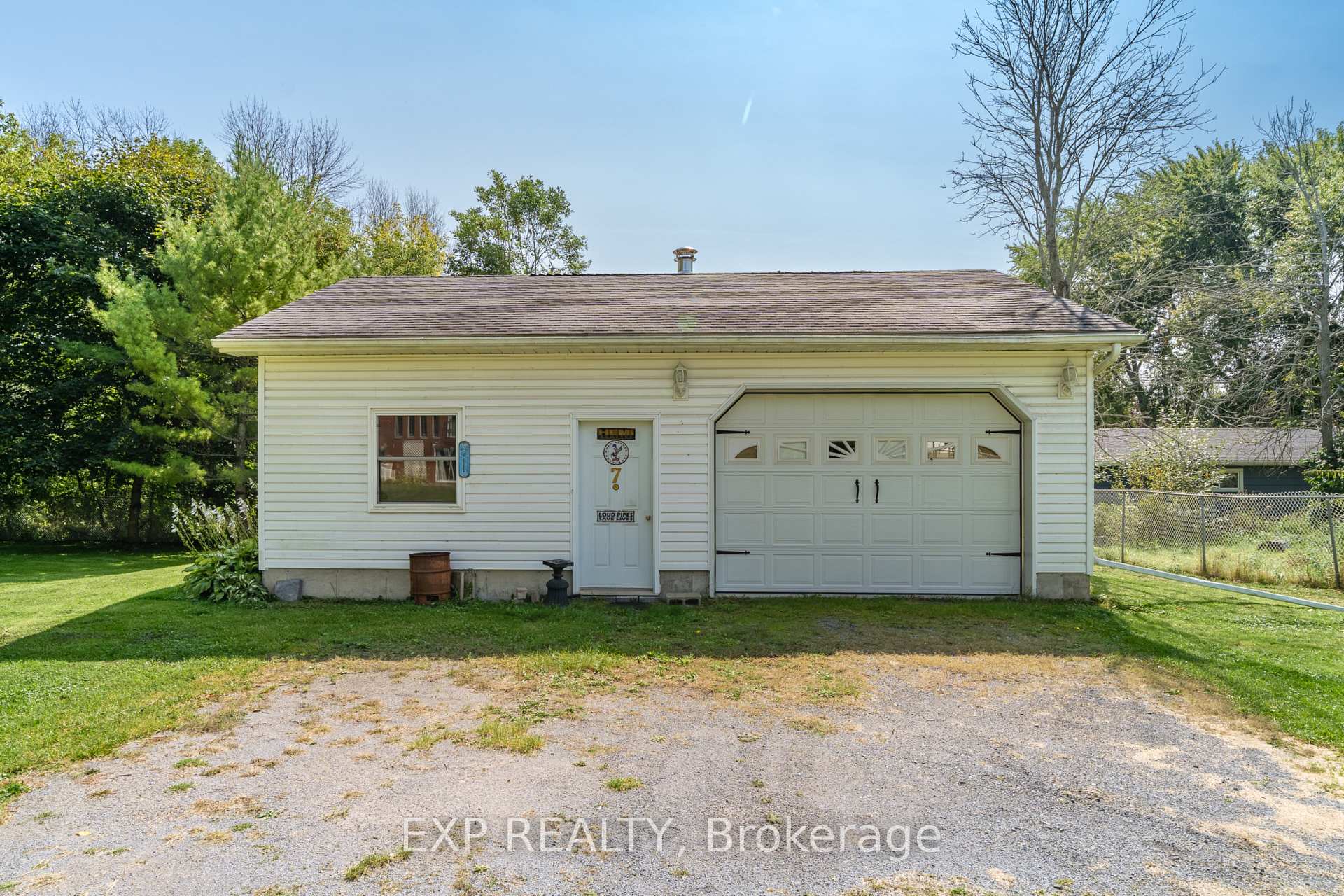 Photo 6 of 794 Old 2 Highway, Quinte West, Sidney Ward — HOMEH