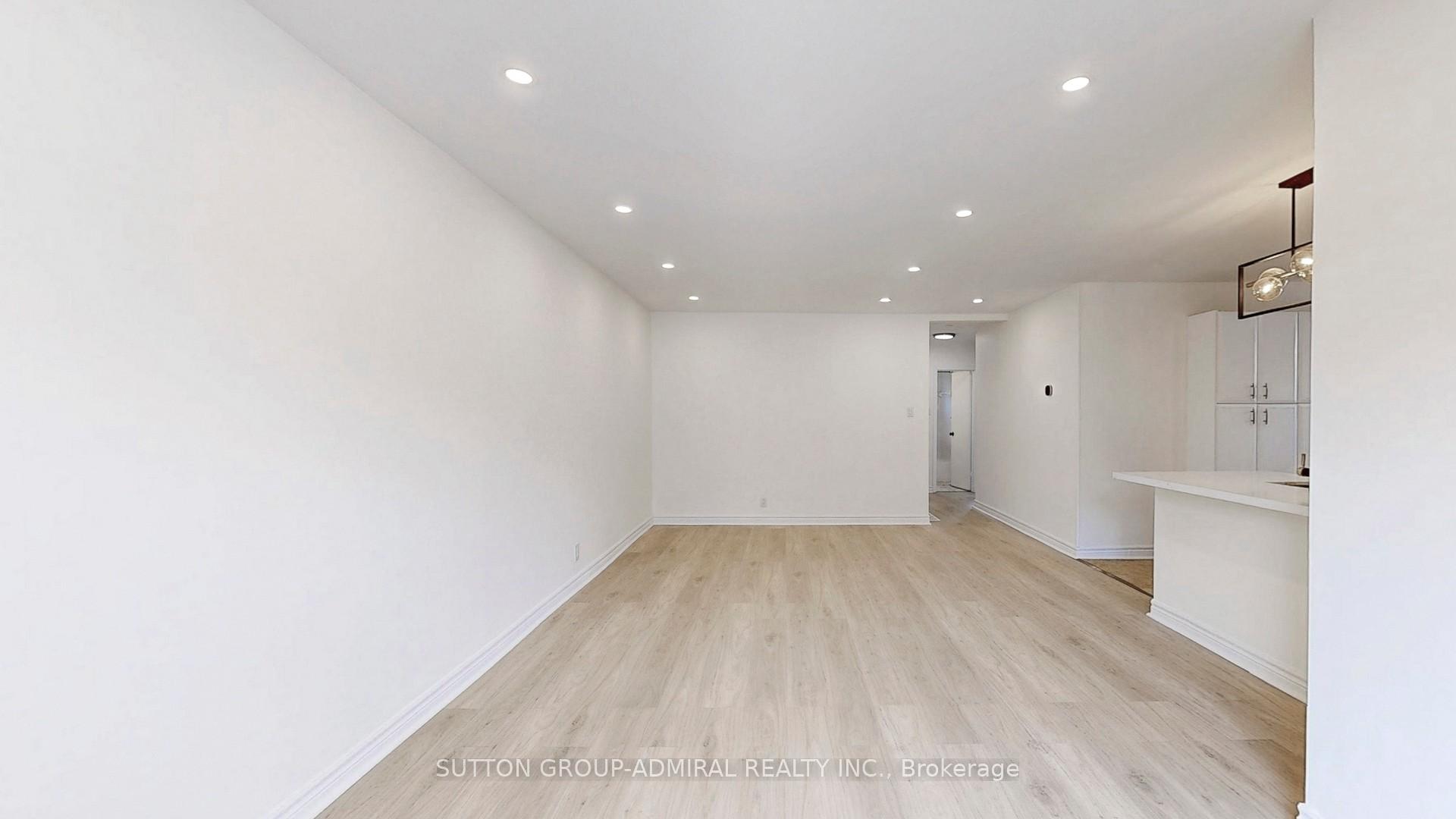Photo 9 of 26 Davis Road, Aurora, Aurora Highlands — HOMEH