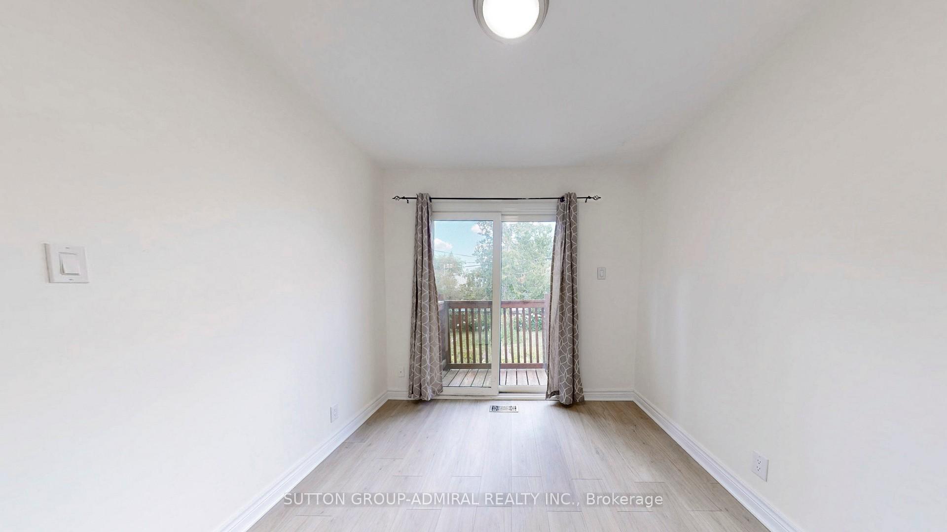 Photo 22 of 26 Davis Road, Aurora, Aurora Highlands — HOMEH