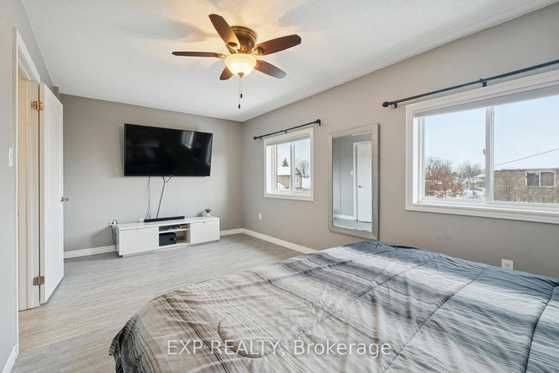 Photo 23 of 104 Sydenham Wells, Barrie, Georgian Drive — HOMEH