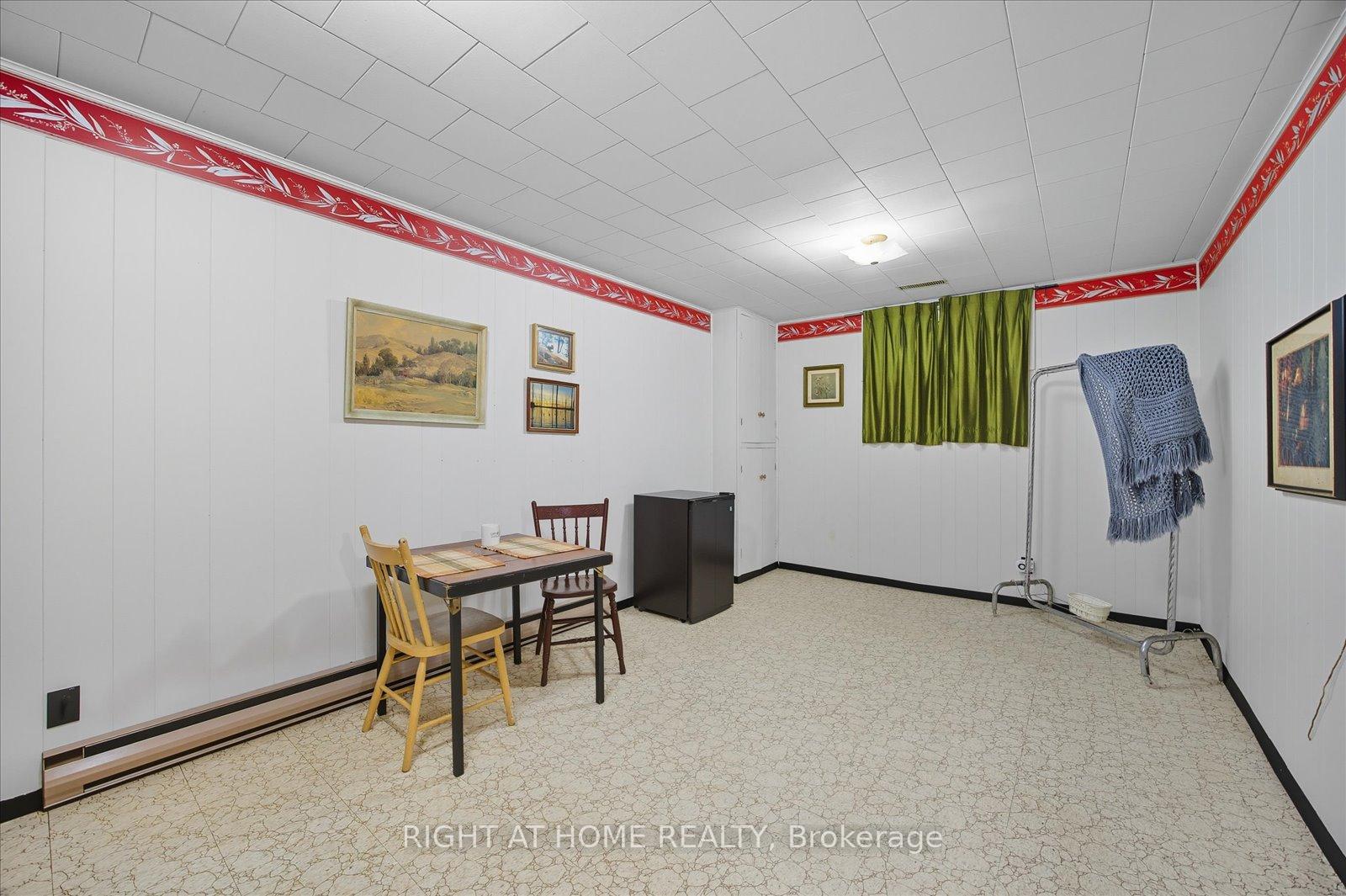 Photo 24 of 81 Meadow Crescent, Whitby, Blue Grass Meadows — HOMEH