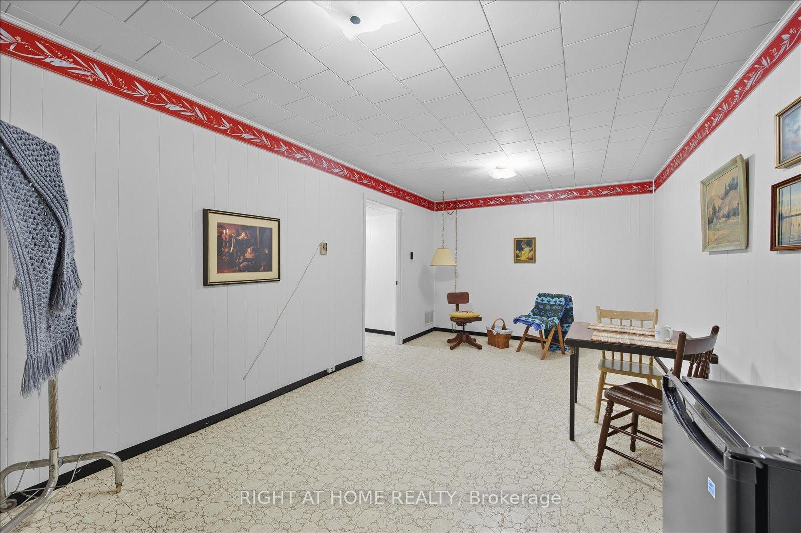 Photo 25 of 81 Meadow Crescent, Whitby, Blue Grass Meadows — HOMEH