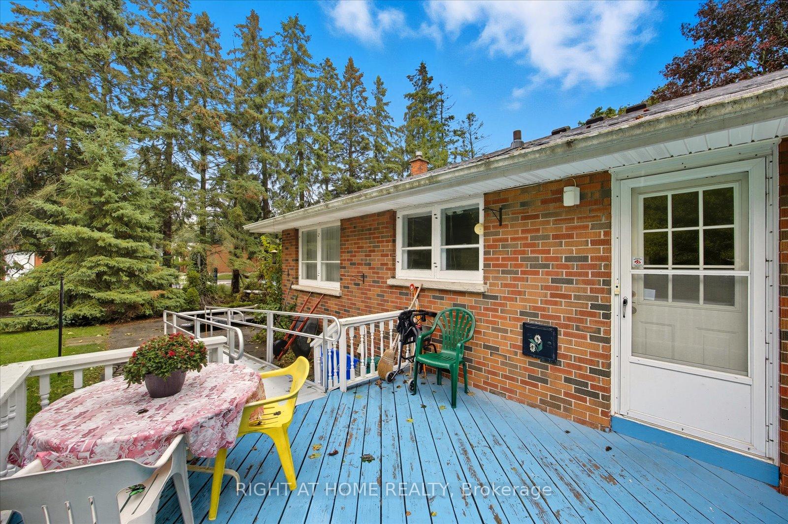 Photo 28 of 81 Meadow Crescent, Whitby, Blue Grass Meadows — HOMEH