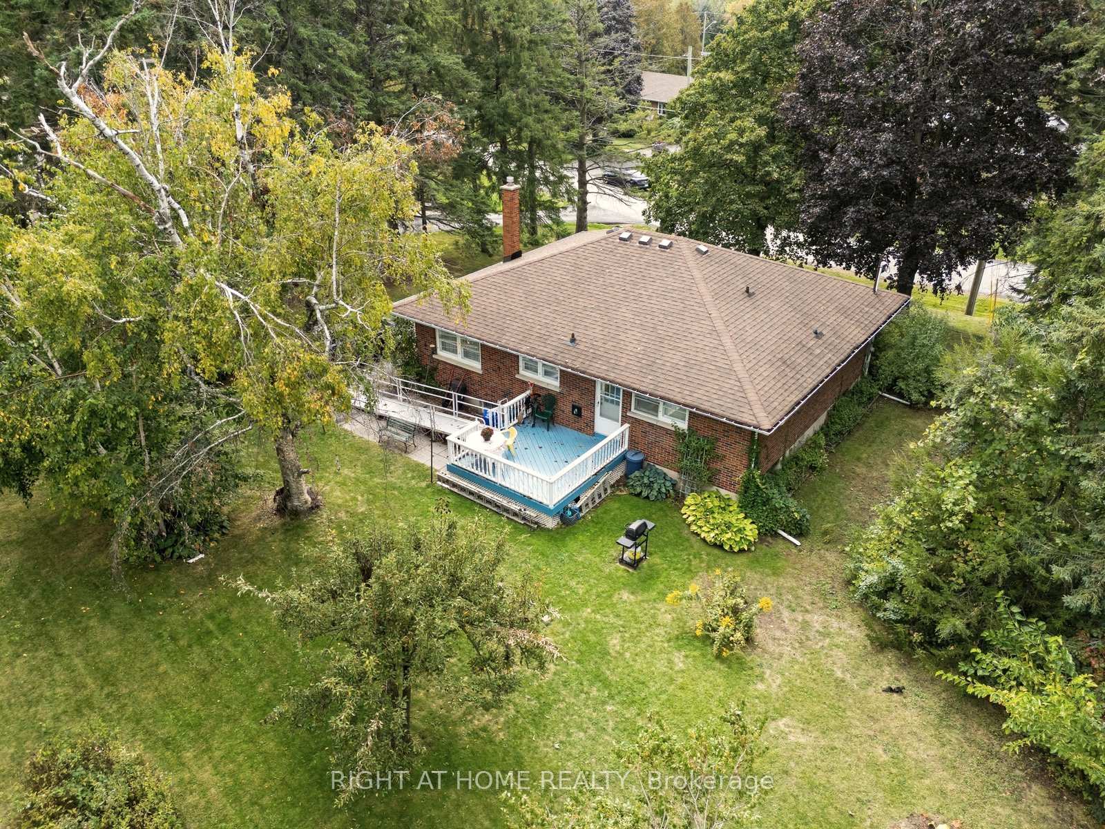 Photo 36 of 81 Meadow Crescent, Whitby, Blue Grass Meadows — HOMEH