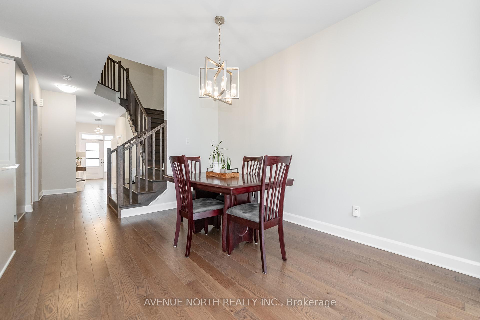 Photo 6 of 121 Angelonia Crescent, Ottawa, Blossom Park/Kemp Park/Findlay Creek — HOMEH
