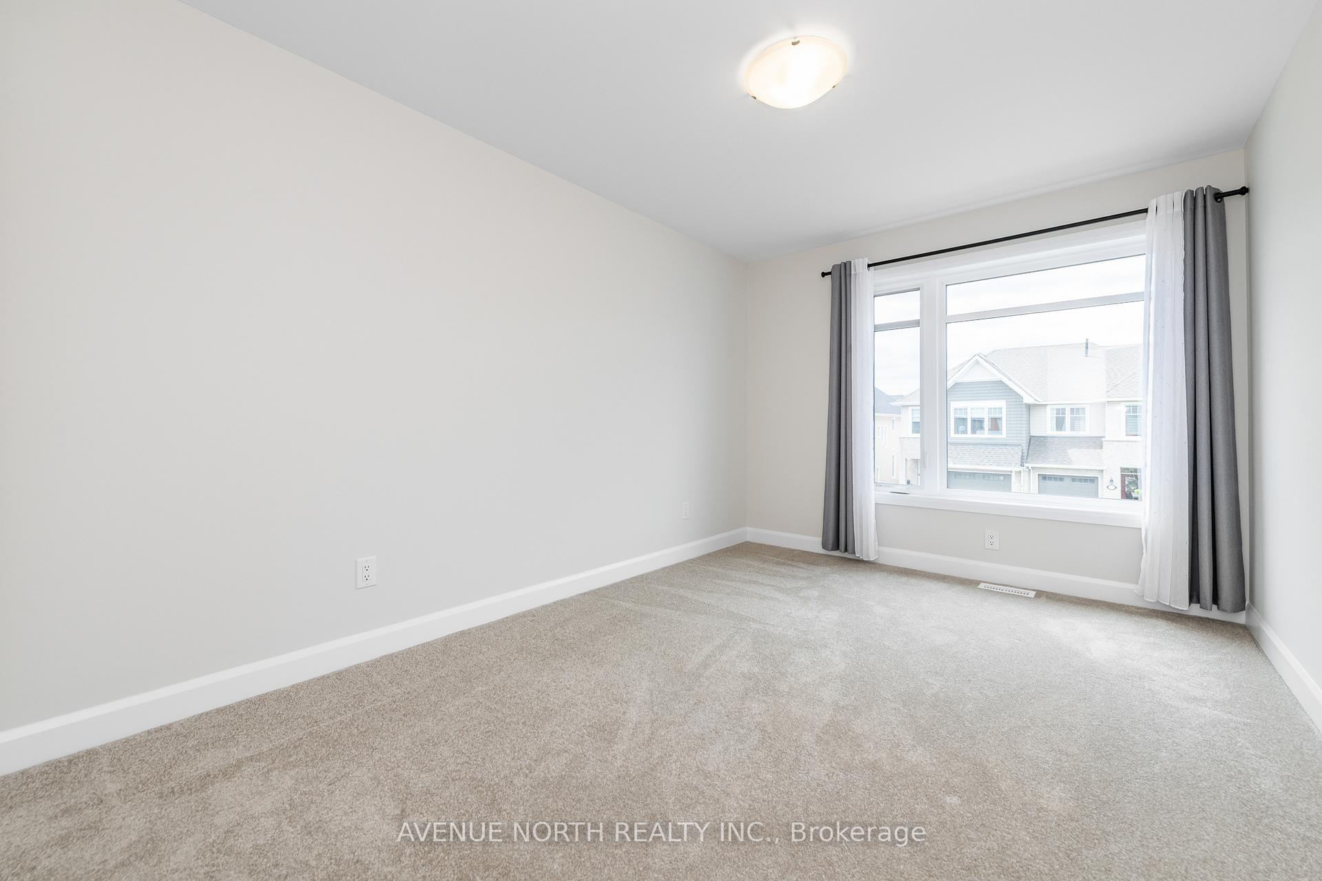 Photo 19 of 121 Angelonia Crescent, Ottawa, Blossom Park/Kemp Park/Findlay Creek — HOMEH