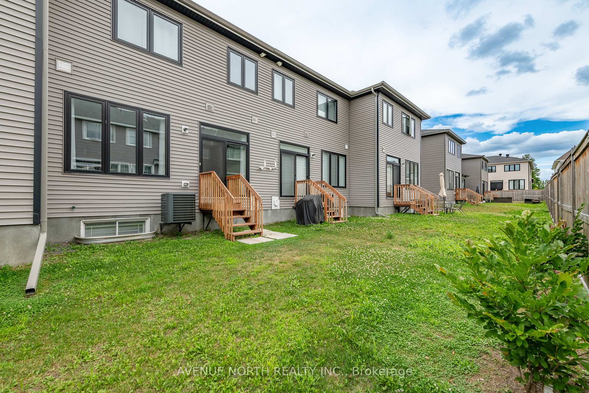 Photo 28 of 121 Angelonia Crescent, Ottawa, Blossom Park/Kemp Park/Findlay Creek — HOMEH