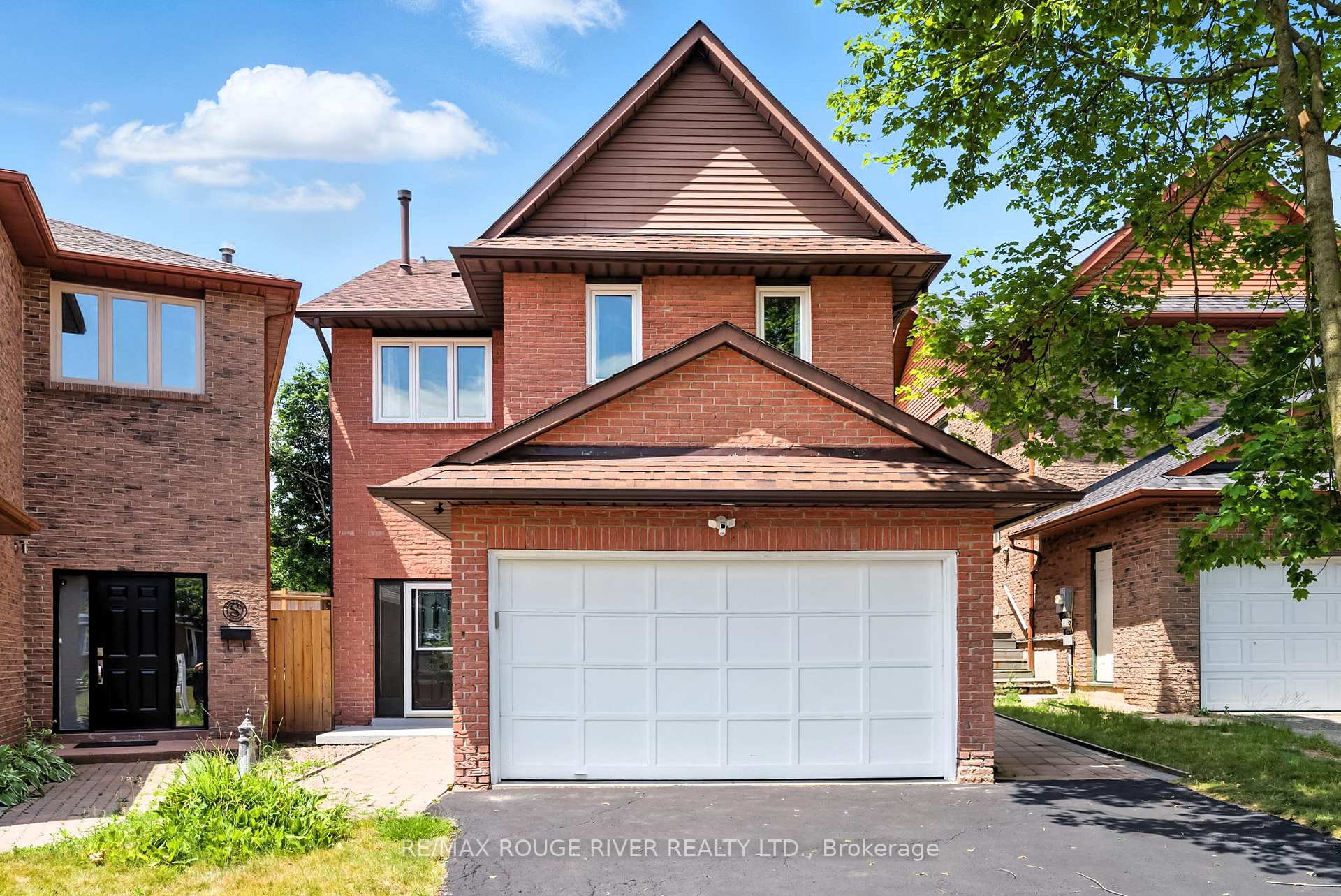 Photo 1 of 26 Longfellow Court, Whitby, Pringle Creek — HOMEH