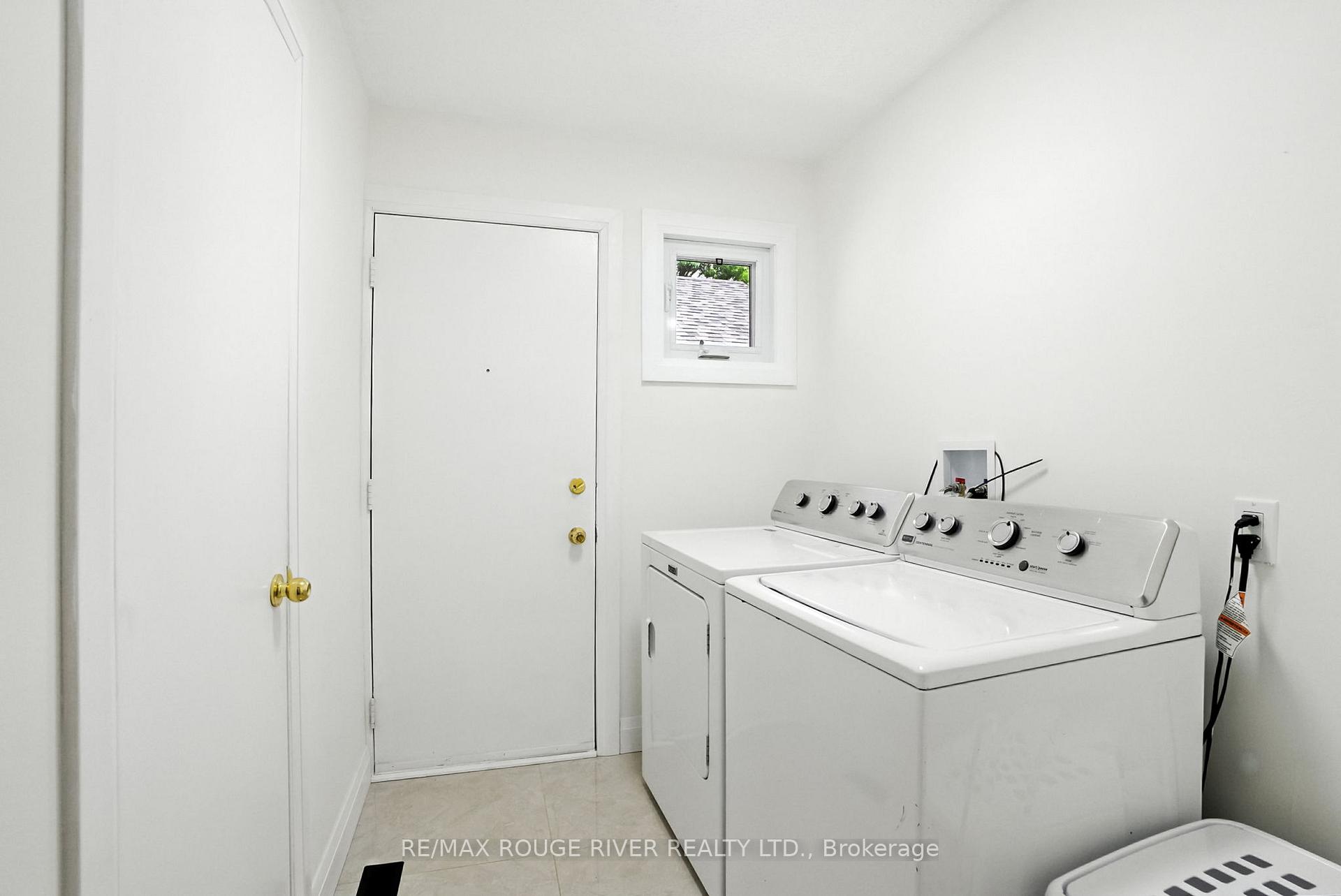 Photo 4 of 26 Longfellow Court, Whitby, Pringle Creek — HOMEH