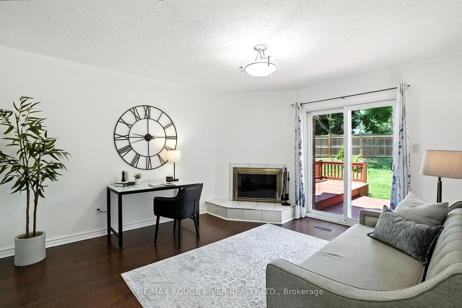 Photo 15 of 26 Longfellow Court, Whitby, Pringle Creek — HOMEH
