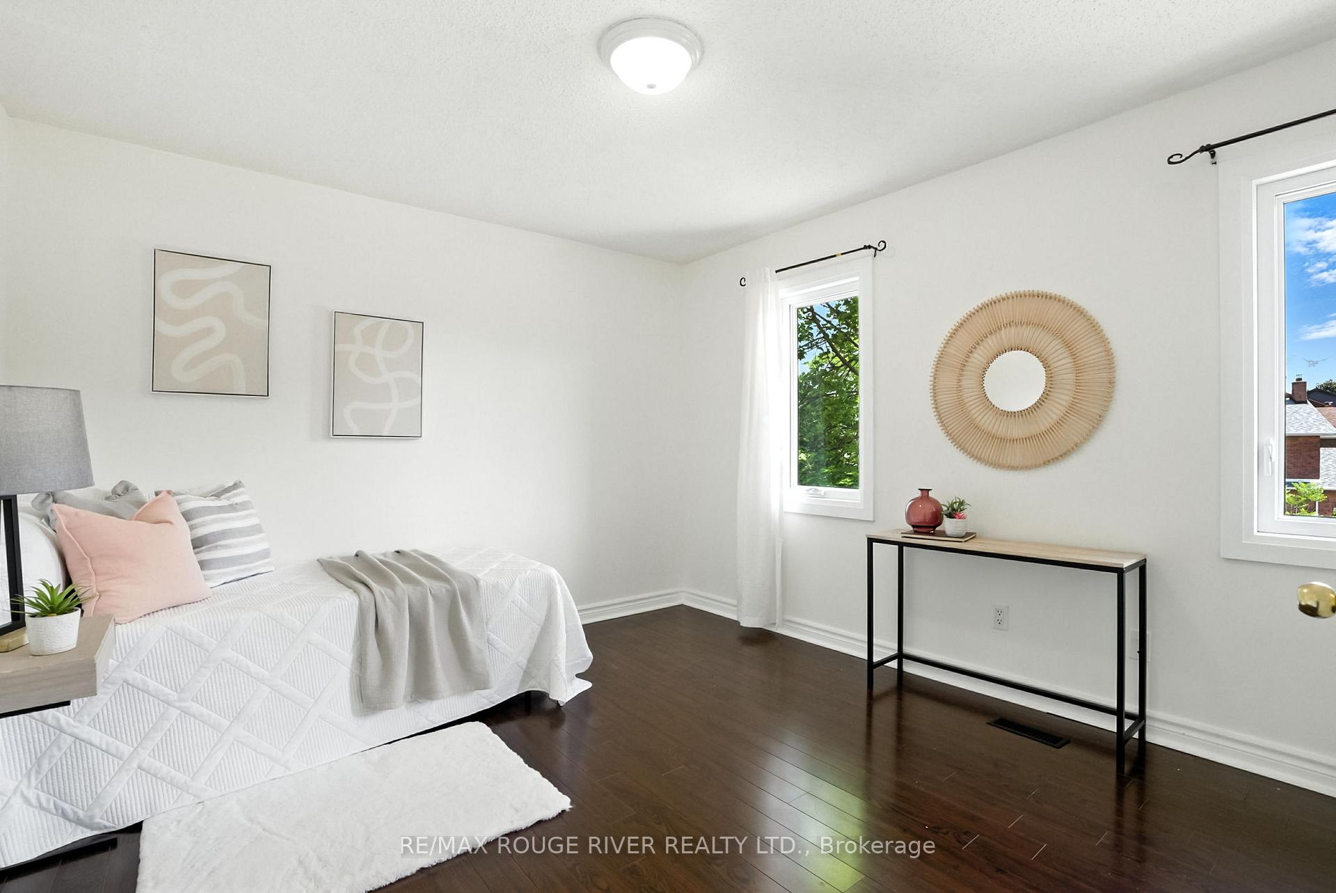 Photo 26 of 26 Longfellow Court, Whitby, Pringle Creek — HOMEH