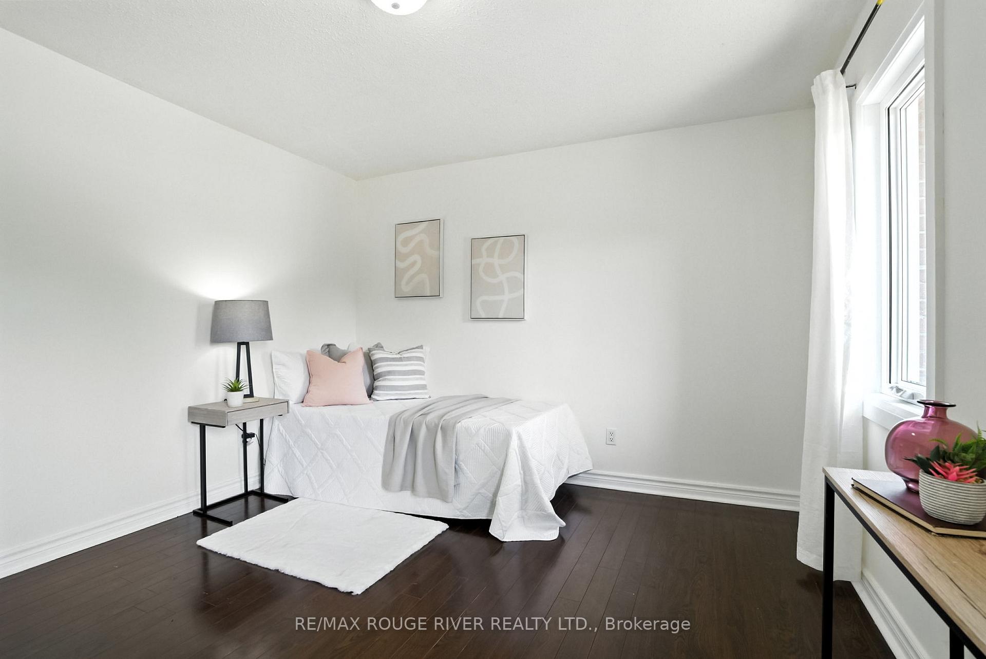 Photo 27 of 26 Longfellow Court, Whitby, Pringle Creek — HOMEH