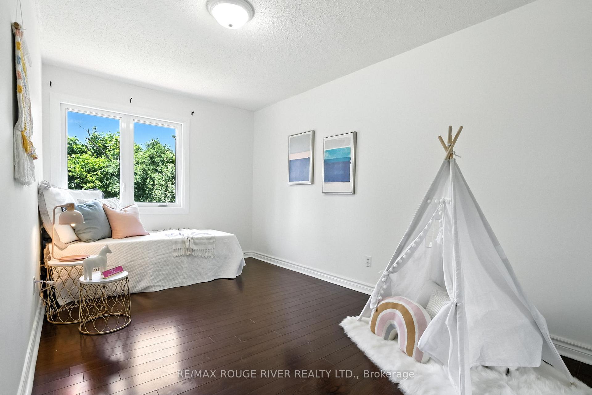 Photo 32 of 26 Longfellow Court, Whitby, Pringle Creek — HOMEH