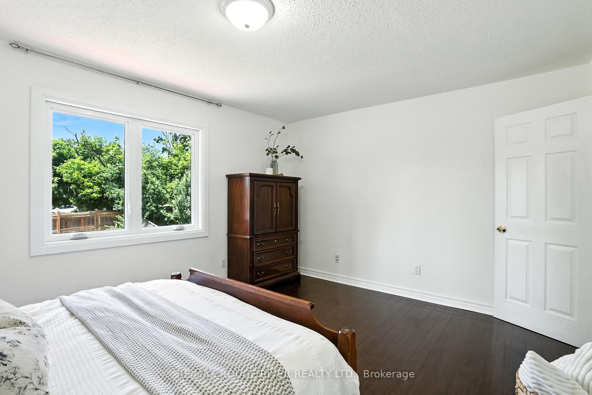 Photo 36 of 26 Longfellow Court, Whitby, Pringle Creek — HOMEH