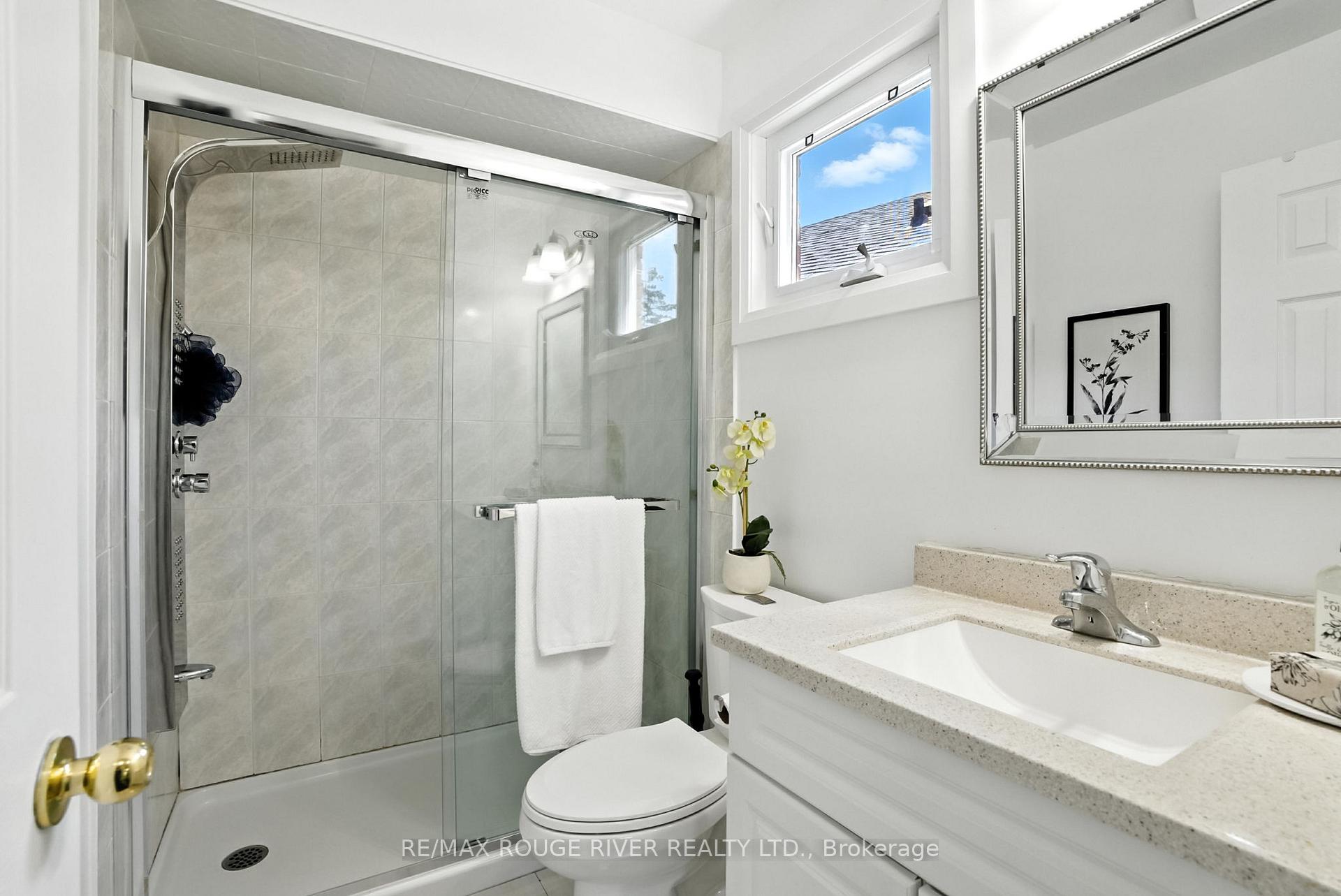 Photo 37 of 26 Longfellow Court, Whitby, Pringle Creek — HOMEH