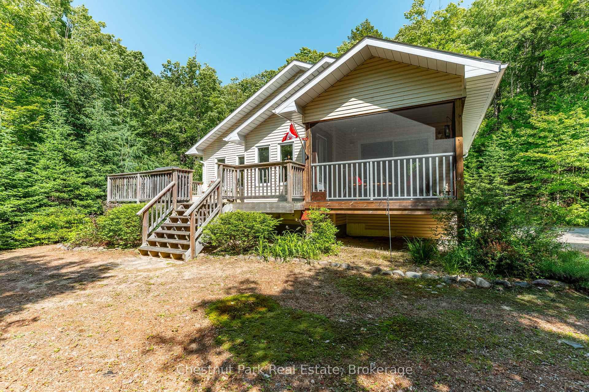 Photo 3 of 1101 Harris Road, Algonquin Highlands, McClintock — HOMEH