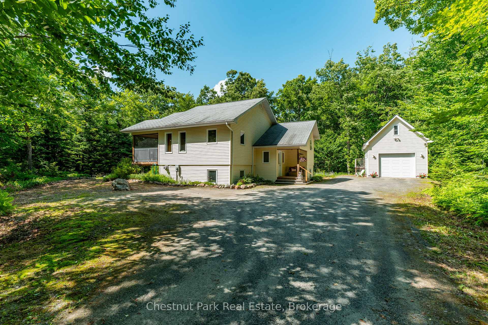 Photo 2 of 1101 Harris Road, Algonquin Highlands, McClintock — HOMEH