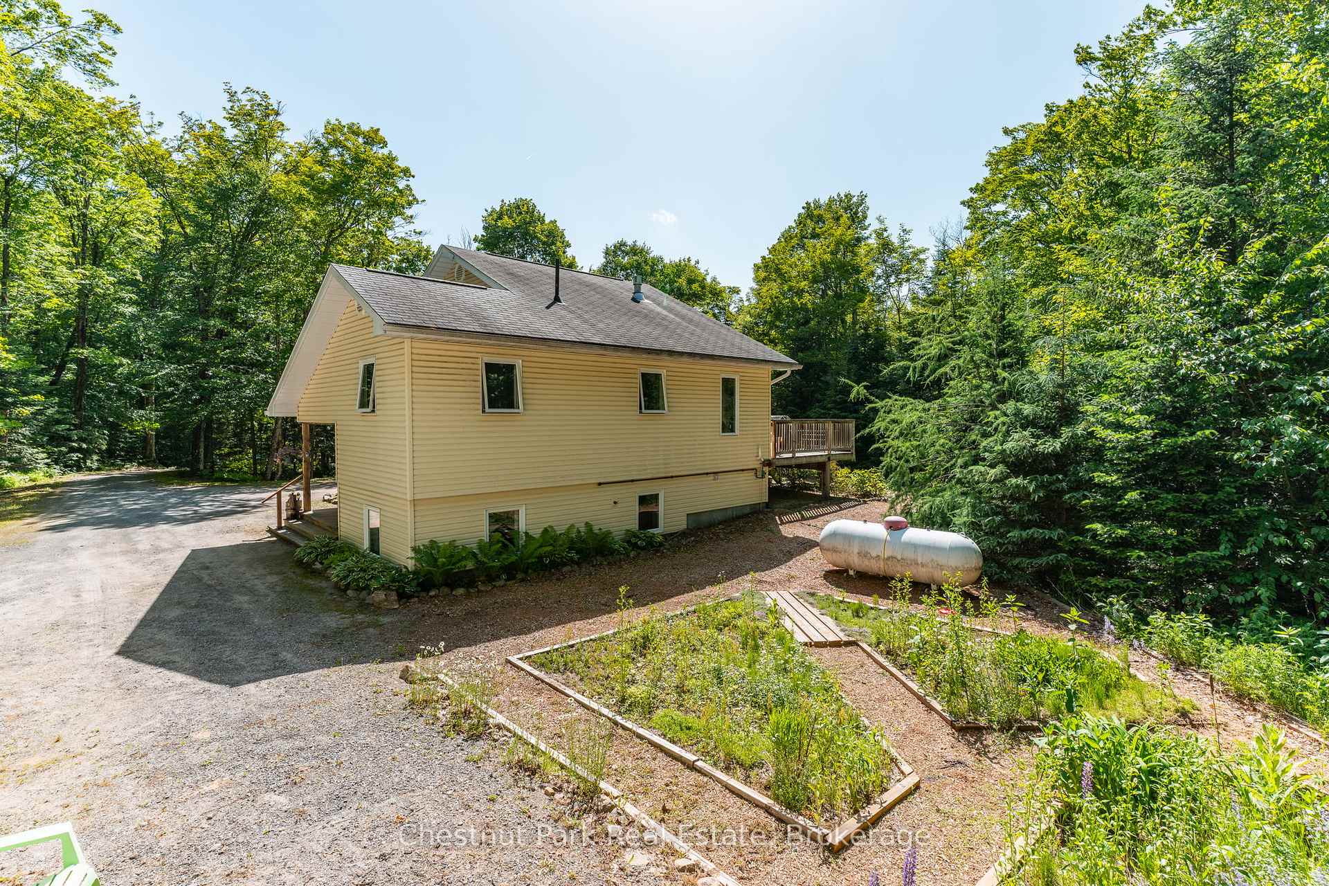 Photo 4 of 1101 Harris Road, Algonquin Highlands, McClintock — HOMEH