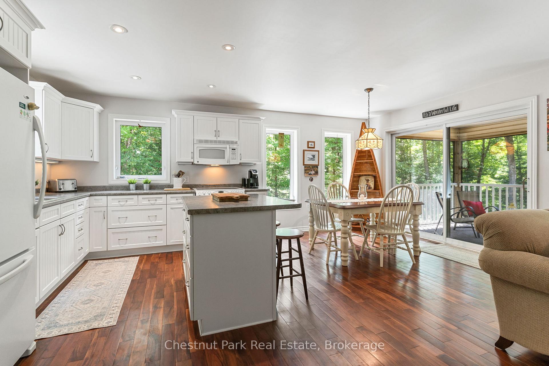 Photo 10 of 1101 Harris Road, Algonquin Highlands, McClintock — HOMEH