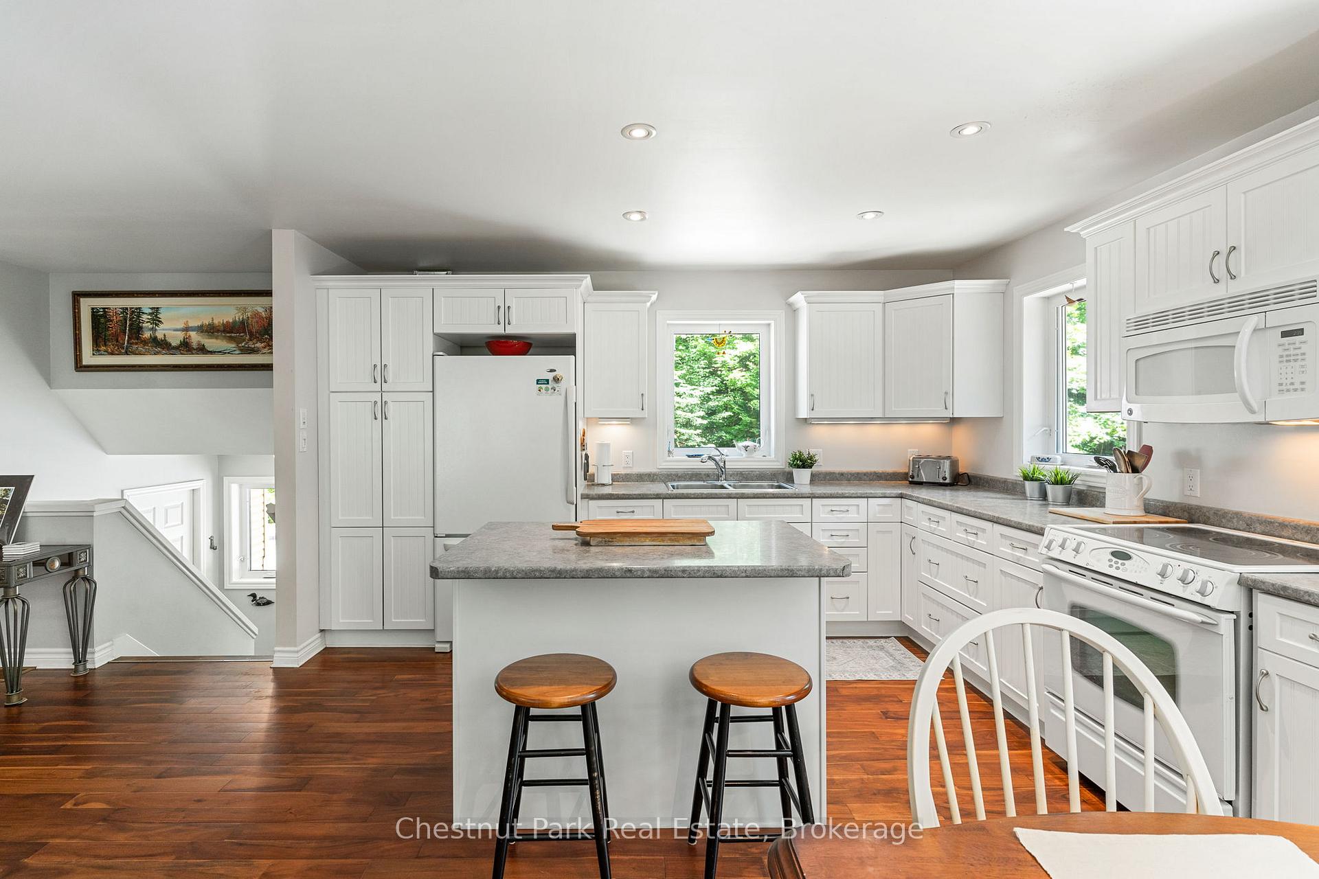 Photo 13 of 1101 Harris Road, Algonquin Highlands, McClintock — HOMEH
