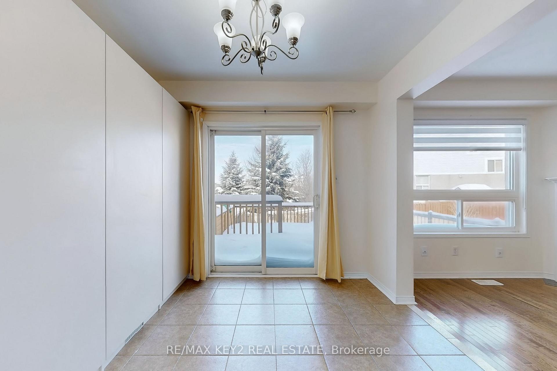 Photo 16 of 47 Decourcy-Ireland Circle, Ajax, Northeast Ajax — HOMEH