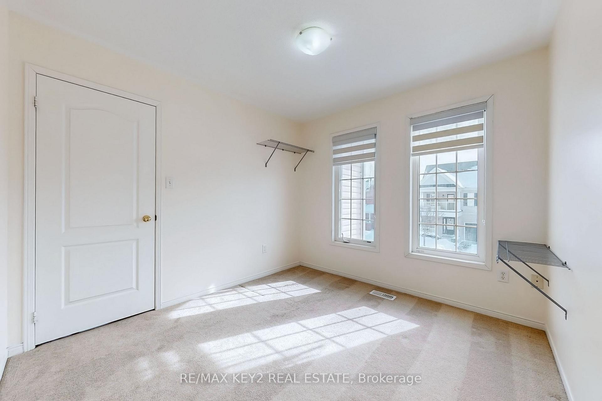 Photo 35 of 47 Decourcy-Ireland Circle, Ajax, Northeast Ajax — HOMEH